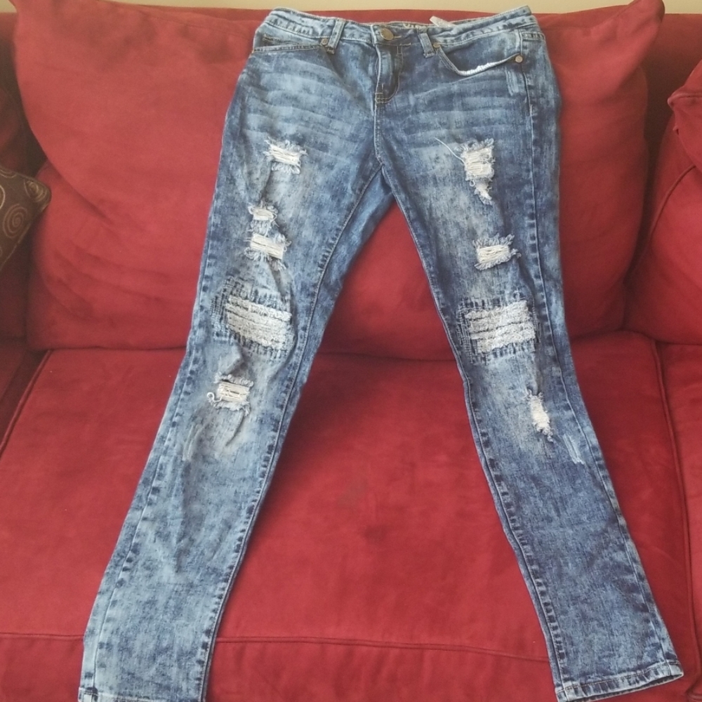 Jeans - Picture 2 of 3